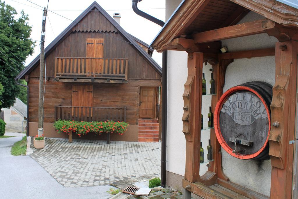 Guesthouse Rezekov Podrum Jastrebarsko Exterior foto